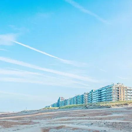 In By The Beach, Cleaning Included 니우포르트